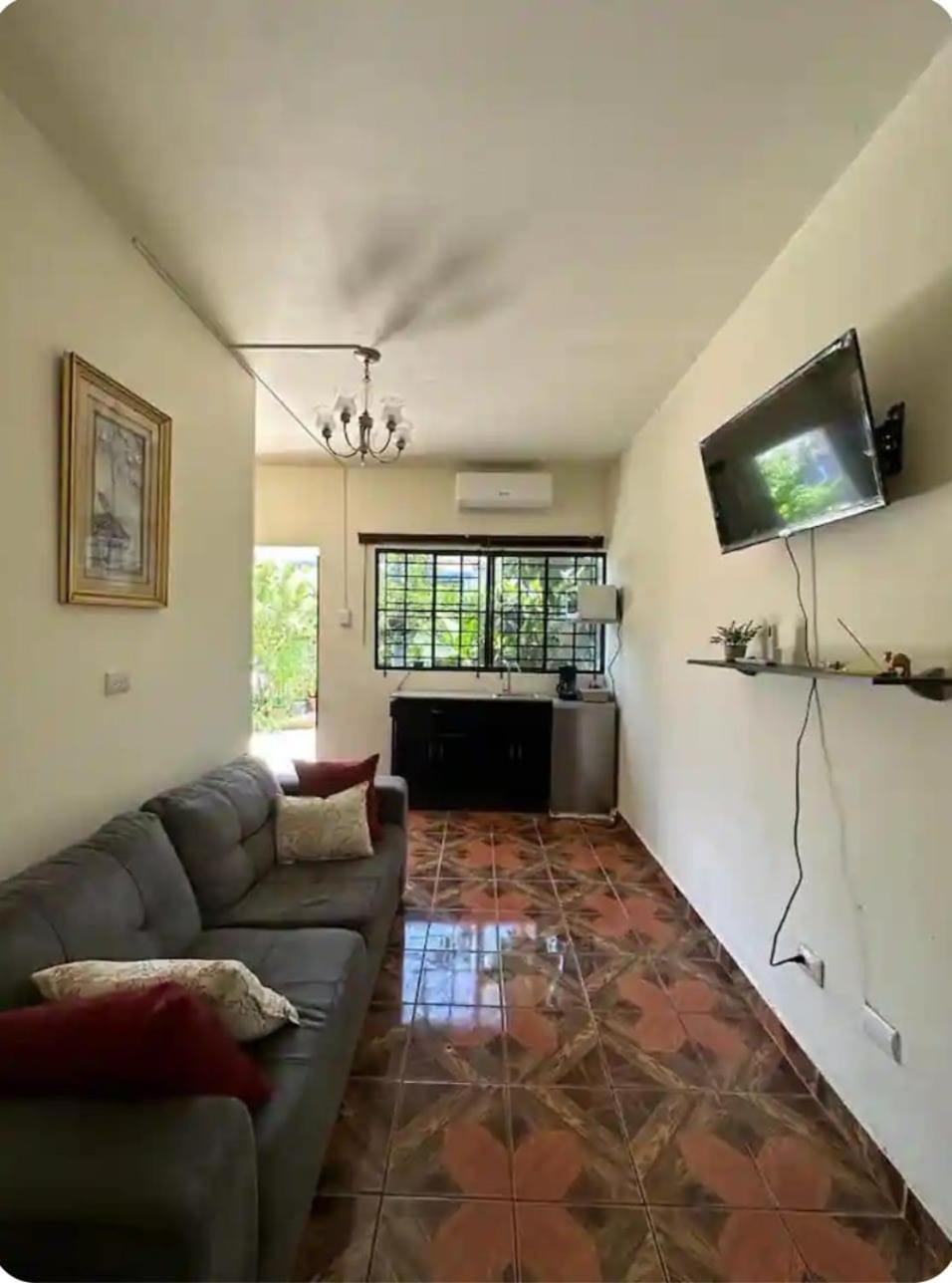 Cuarto Estudio Hersor Pensión San Salvador